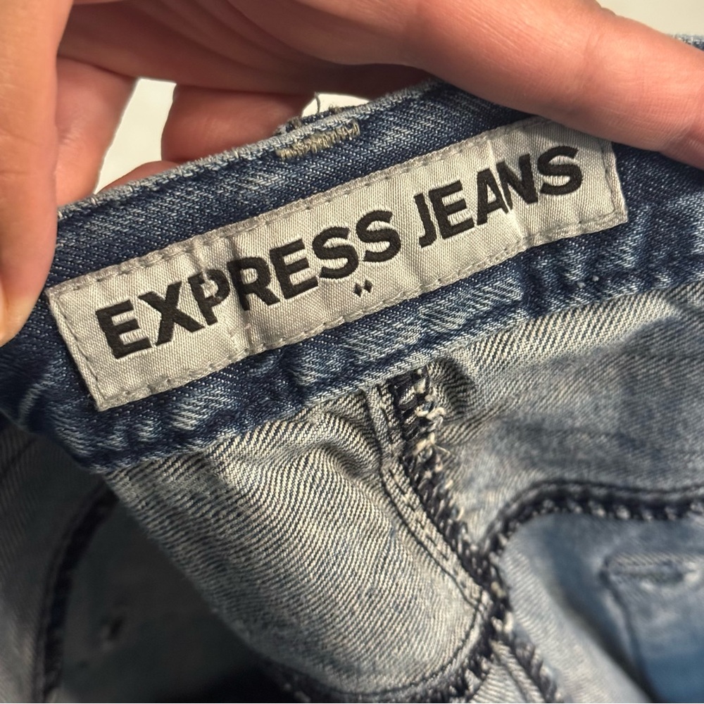 Men's Distressed Blue Jeans 34x32 - Picture 10 of 11